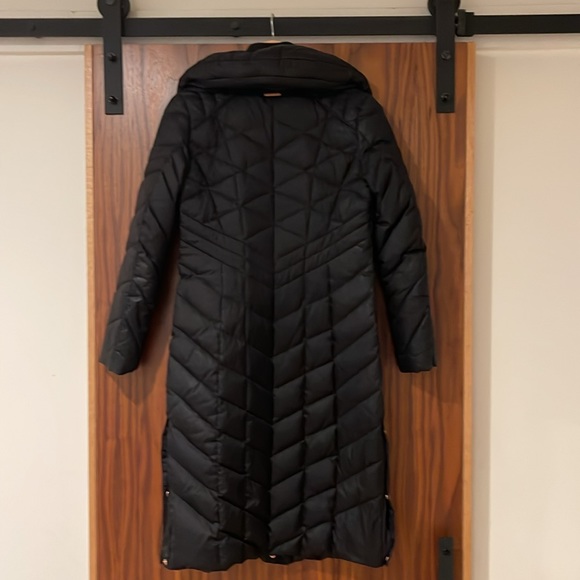 Andrew Marc Long Quilted/Down Filled Coat - Picture 3 of 11